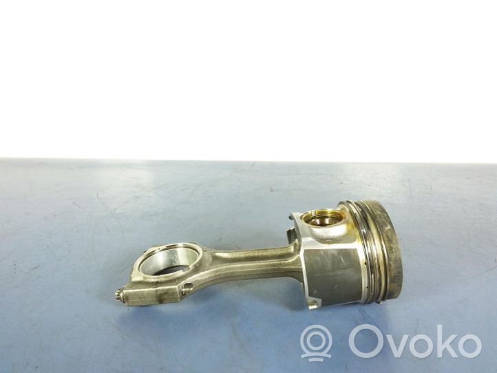 BMW X5 G05 Piston 84L132