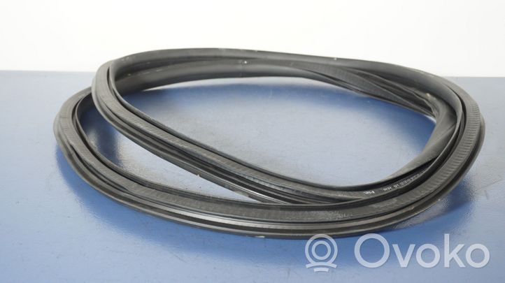 Opel Astra J Front door rubber seal 