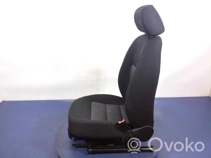 Skoda Octavia Mk2 (1Z) Fotel przedni pasażera 