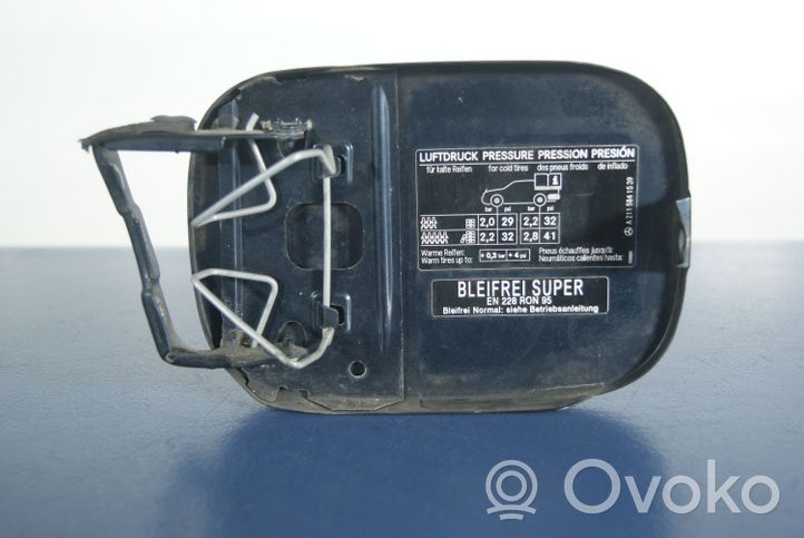 Mercedes-Benz E W211 Sportello del serbatoio del carburante A2115841539