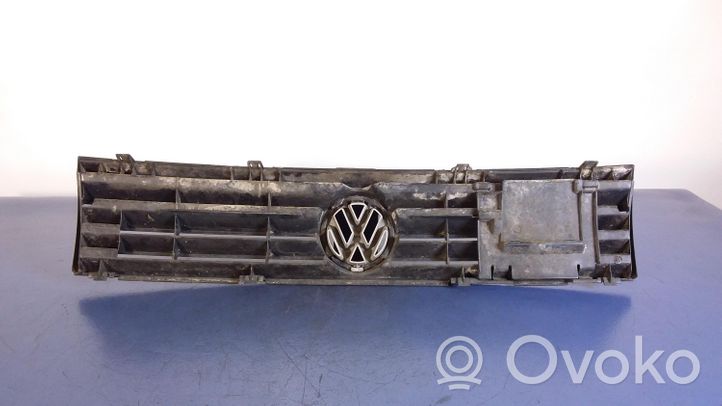 Volkswagen Polo II 86C 2F Stoßstange Stoßfänger vorne 867853653