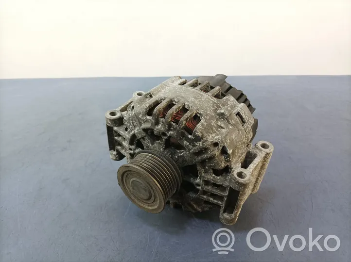 Audi A4 S4 B7 8E 8H Generatore/alternatore 06D903016A