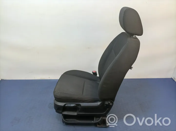 Ford Grand C-MAX Sedile anteriore del conducente 01