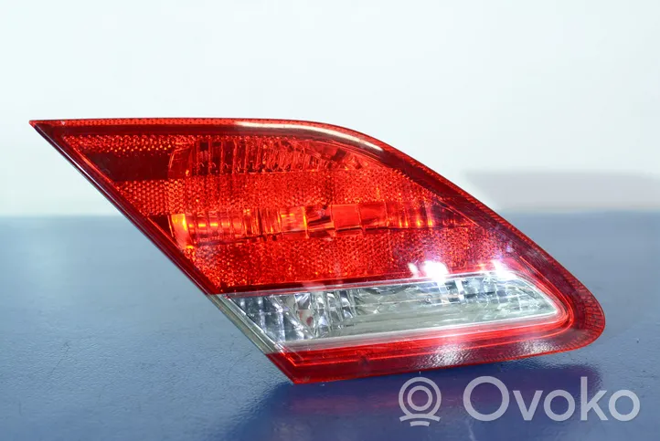 Toyota Avalon XX30 Rear/tail lights P3948