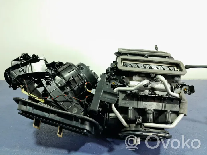 Volvo S90, V90 Sisälämmityksen ilmastoinnin korin kokoonpano 31497561