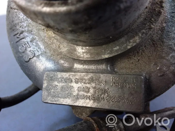 Audi A8 S8 D3 4E Pièces d'aspiration d'air turbo 057145721J