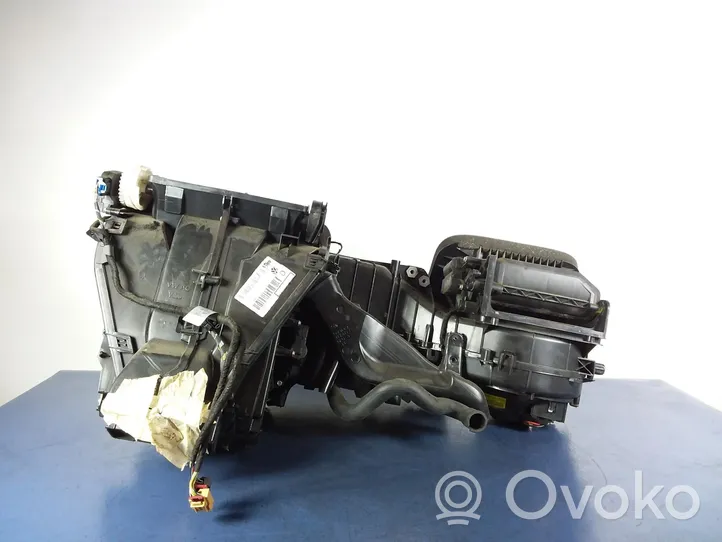 Volkswagen Touran II Scatola climatizzatore riscaldamento abitacolo assemblata 1T1820003JR