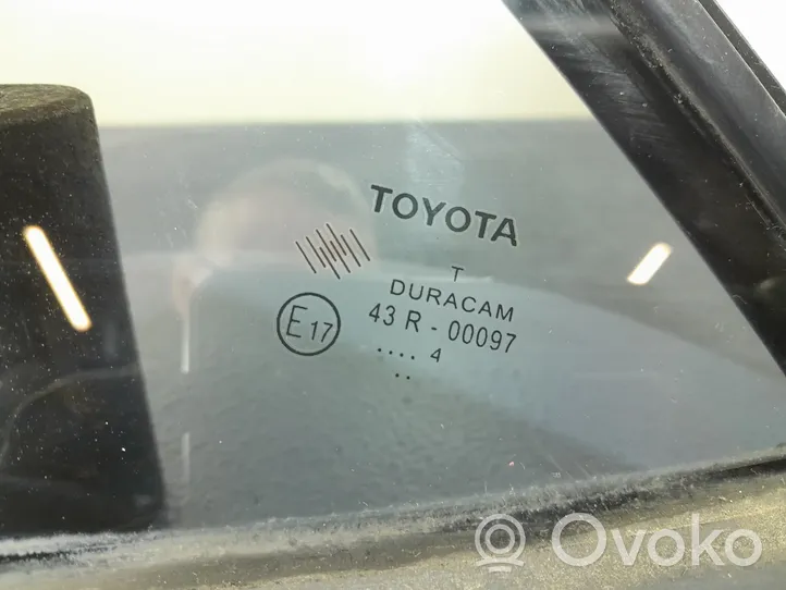 Toyota Corolla E160 E170 Takaoven ikkunalasi 68189-02170