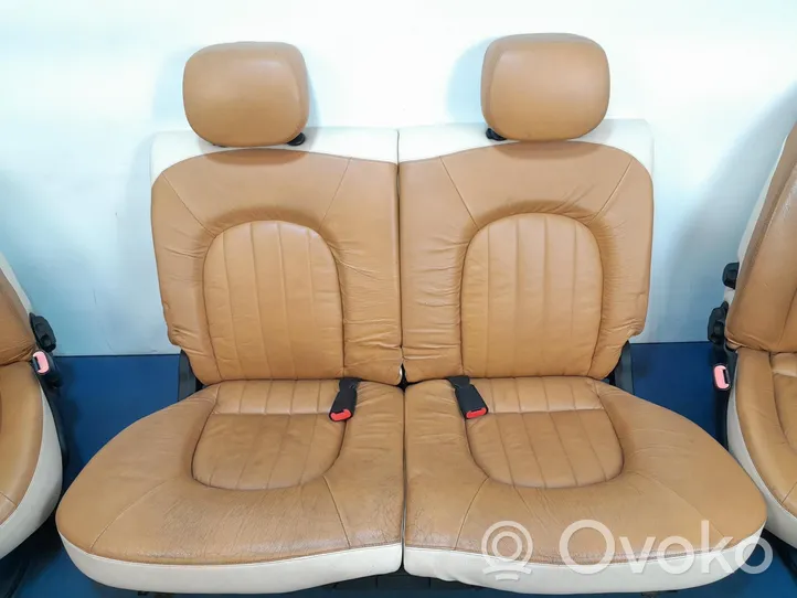 Lancia Ypsilon Sitze komplett 