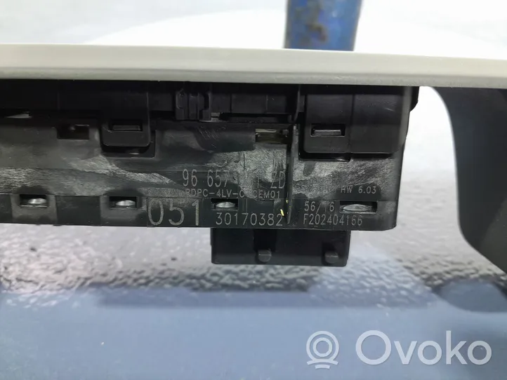 Citroen C4 II Interrupteur commade lève-vitre 96657051ZD