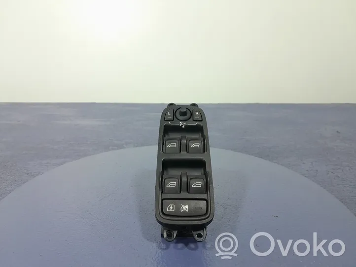 Volvo V50 Przyciski szyb 30773213