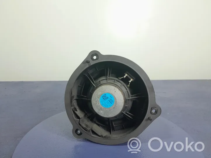 Audi Q7 4M Subwoofer-bassokaiutin 4M0035411B