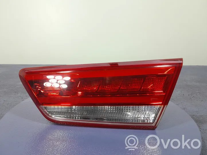 KIA Optima Luci posteriori 92404-D4