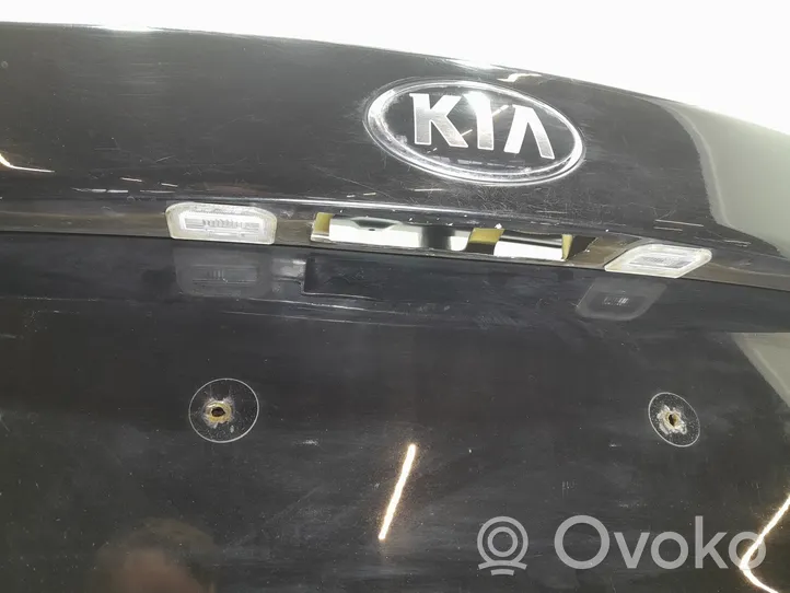 KIA Optima Couvercle de coffre 01