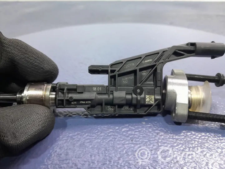 BMW M3 Fuel injector 8671991