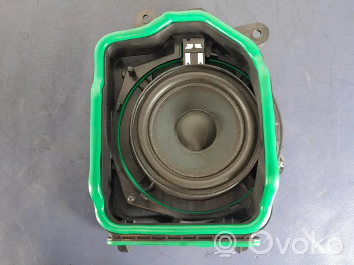 BMW 5 G30 G31 Subwoofer-bassokaiutin 9395861