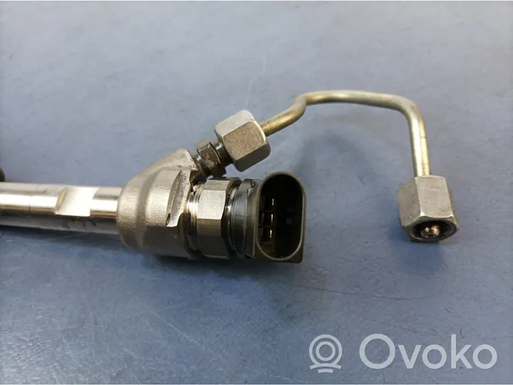 BMW 5 G30 G31 Injecteur de carburant 8579236