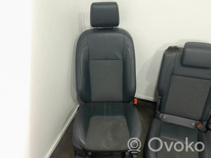 Ford Grand C-MAX Sēdekļu komplekts 01