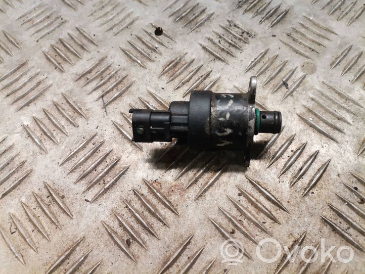 Volvo V70 Pompe d'injection de carburant à haute pression 0928400548