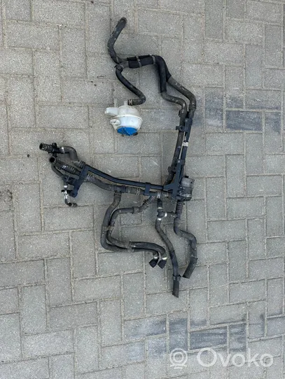 Volkswagen Golf VII Pompe à eau de liquide de refroidissement 7P0965567