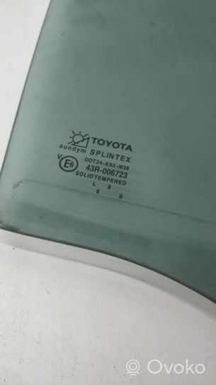 Toyota Avensis T220 Fenster Scheibe Tür hinten 6810305070