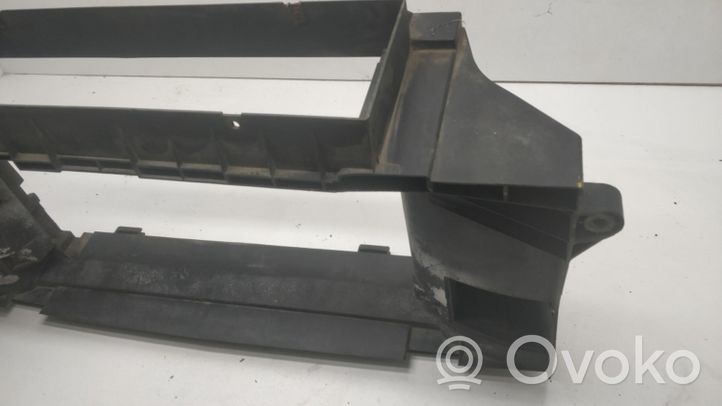 Mercedes-Benz 609 Support de radiateur sur cadre face avant 