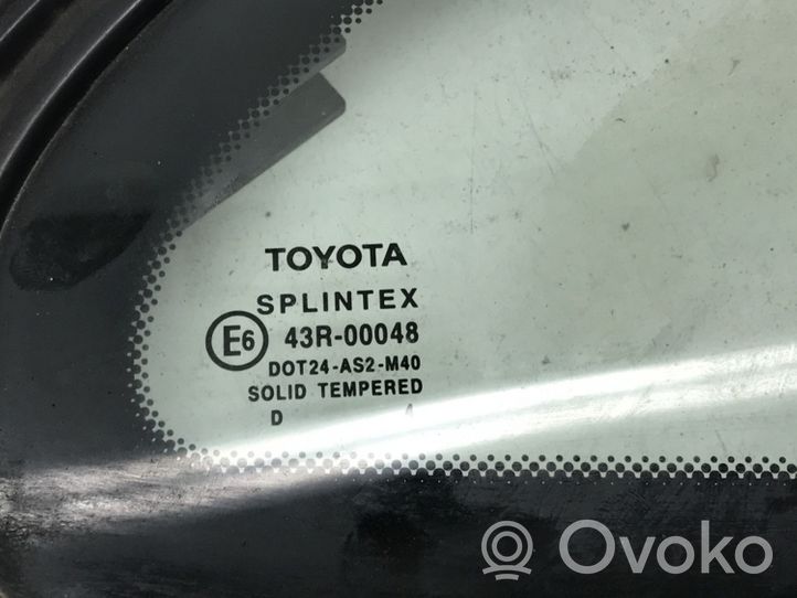 Toyota Carina T190 Luna/vidrio traseras 