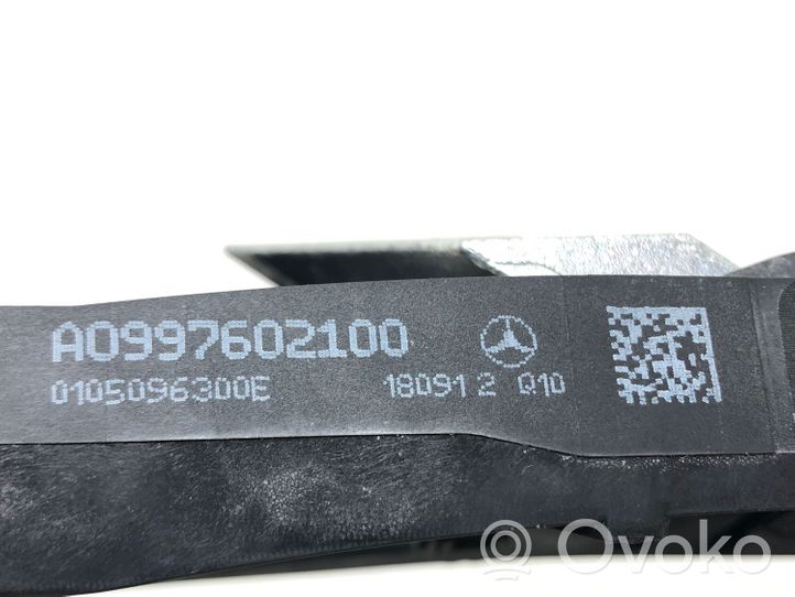 Mercedes-Benz GLC X253 C253 Klamka/wspornik zewnętrzny drzwi przednich A0997602100