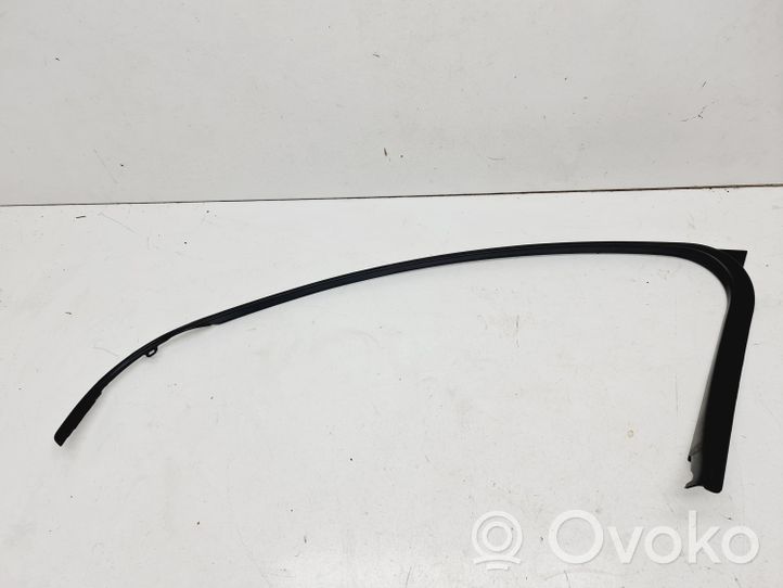 Volvo S60 Rivestimento modanatura del vetro della portiera anteriore 1302140