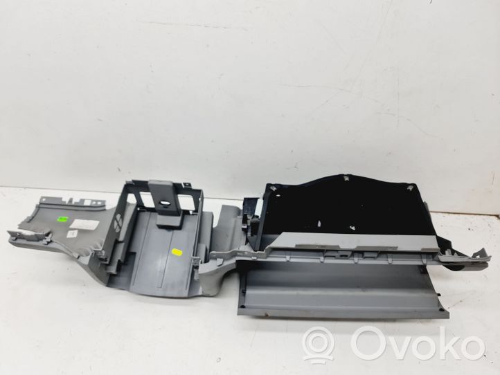 Volkswagen Touareg I Glove box set 7L6858904AR