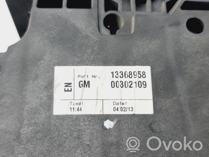 Opel Meriva B Stabdžių pedalas 13368958