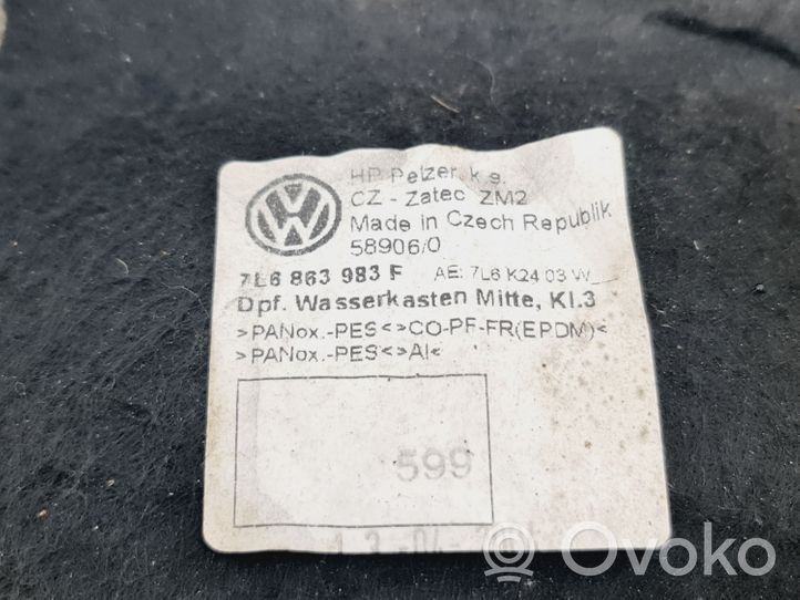 Volkswagen Touareg I Hitzeschutz Abschirmblech Motorraum 7L6863983F