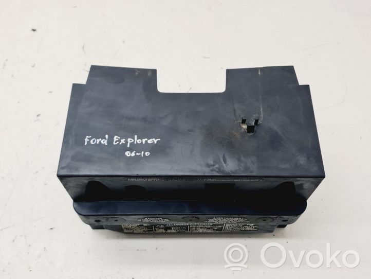 Ford Explorer Couvercle de boîtier de batterie 4L2T10A682AA