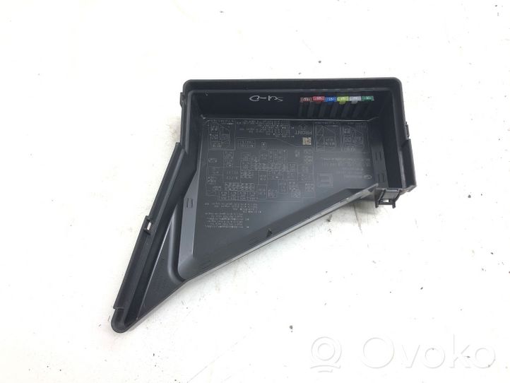 Subaru Outback Coperchio scatola dei fusibili MB5021048