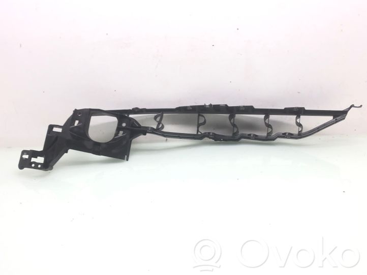 51227157990 BMW X5 E70 Fender mounting bracket, 16.00 € | RRR