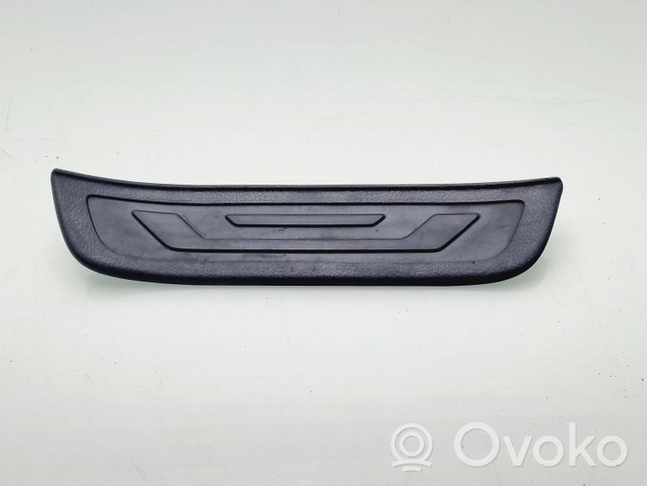 KIA Sorento Garniture de marche-pieds arrière 858952P000