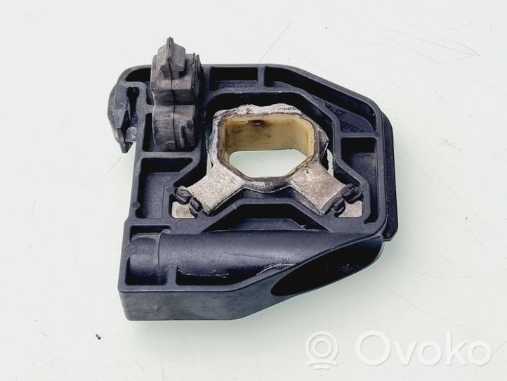 BMW 1 F20 F21 Staffa di montaggio del radiatore 7600541