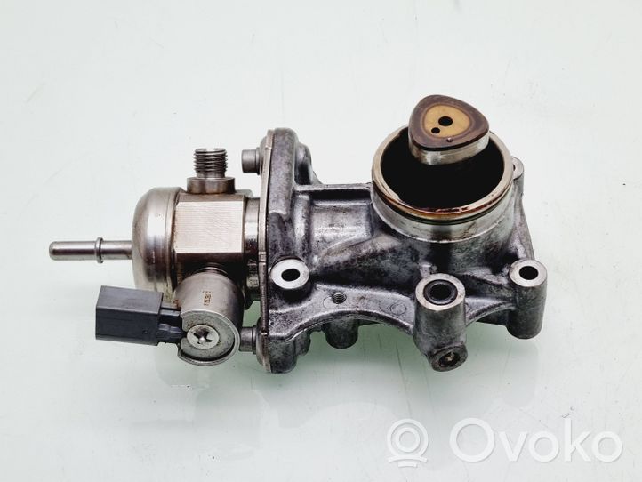 BMW X5 E70 Pompe d'injection de carburant à haute pression 13517607159