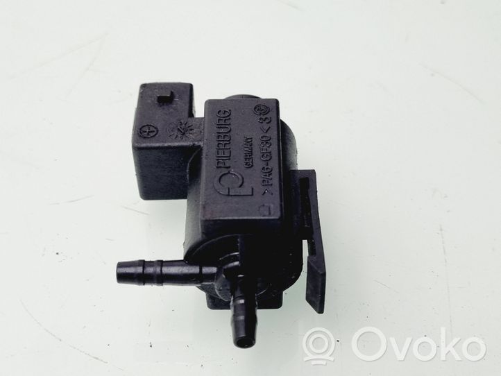 BMW 5 F10 F11 Electrovanne Soupape de Sûreté / Dépression 7810831