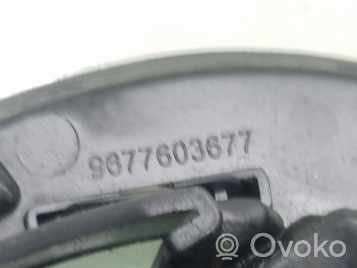 Citroen Berlingo Kratka dolna zderzaka przedniego 9677603677
