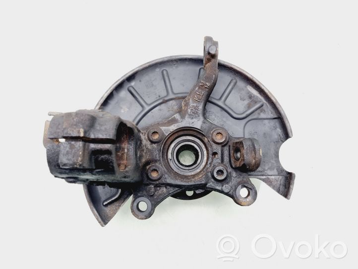 Volkswagen Caddy Front wheel hub 