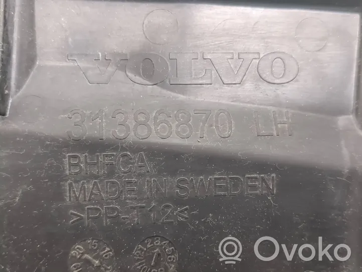 Volvo S90, V90 Lokasuojan päätylista 31386870