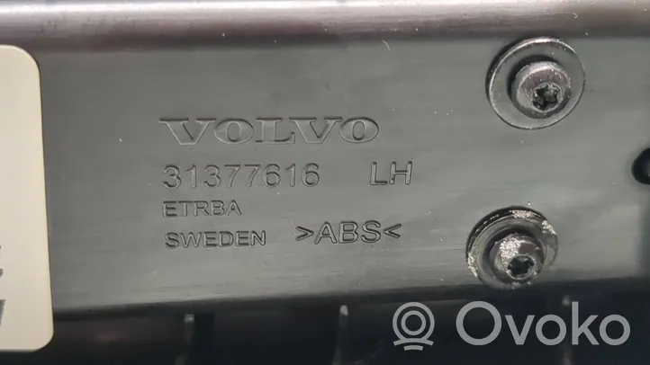 Volvo S90, V90 Etuoven kynnyksen suojalista 31377616