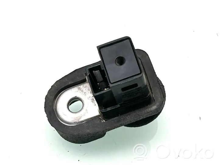 Nissan Qashqai Sensor de la puerta trasera 25360AD000