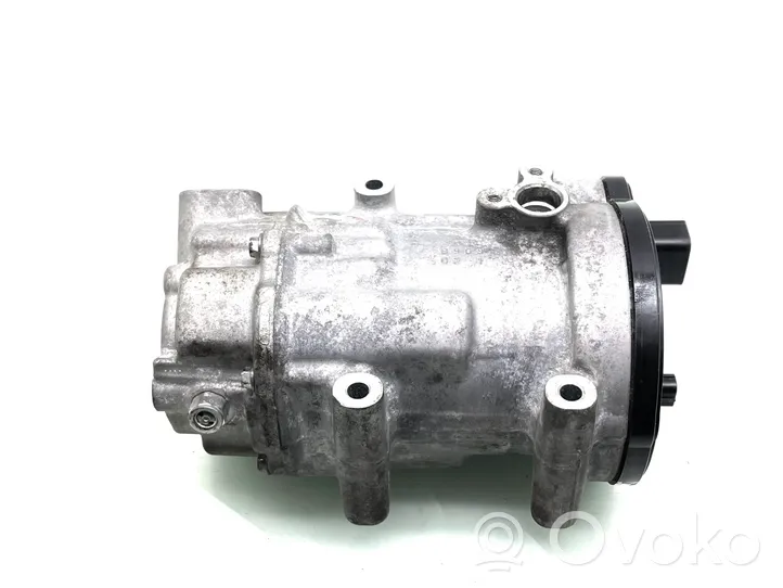 Toyota RAV 4 (XA50) Compressore aria condizionata (A/C) (pompa) 0424001100