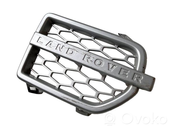 Land Rover Range Rover Sport L320 Lokasuojan ritilä 22107000