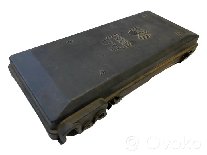 Land Rover Discovery Fuse box cover 67278