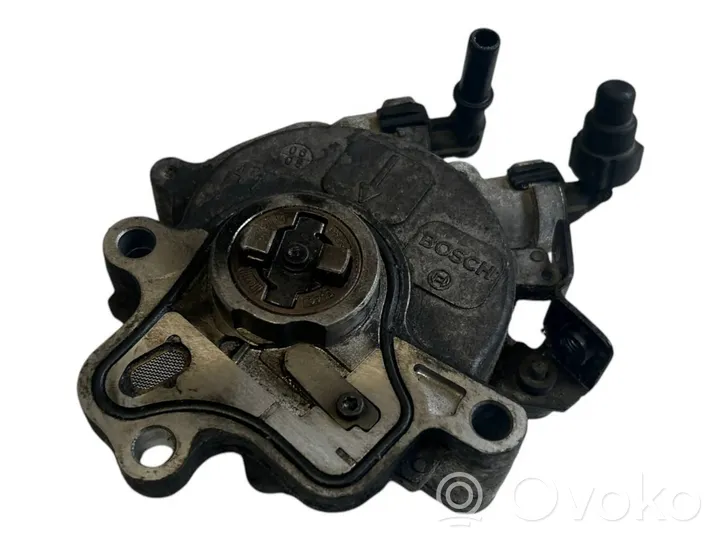 Land Rover Discovery 3 - LR3 Alipainepumppu 4R8Q2A451AE