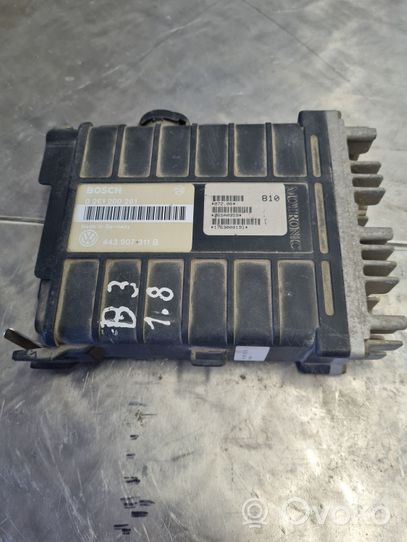 Volkswagen PASSAT B3 Sterownik / Moduł ECU 0261200261