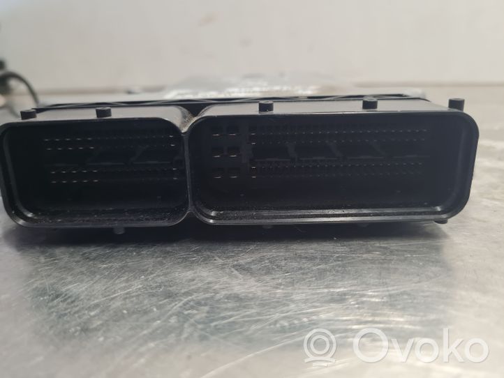 Volkswagen Transporter - Caravelle T5 Sterownik / Moduł ECU 038906016AK